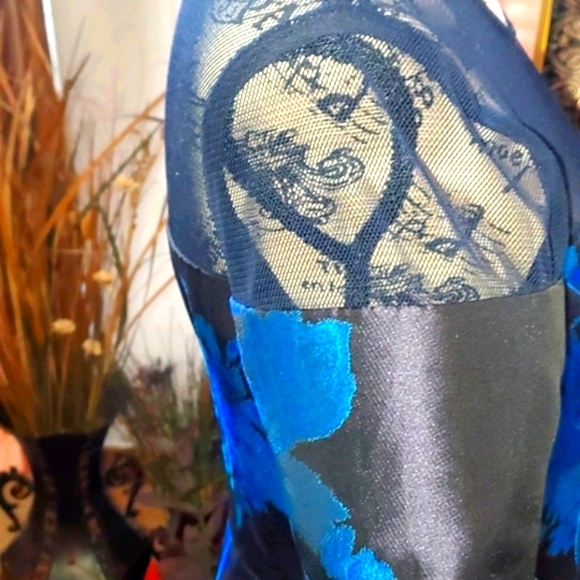 Floral, Sheer, Bell Sleeveless, Dress - Picture 12 of 13